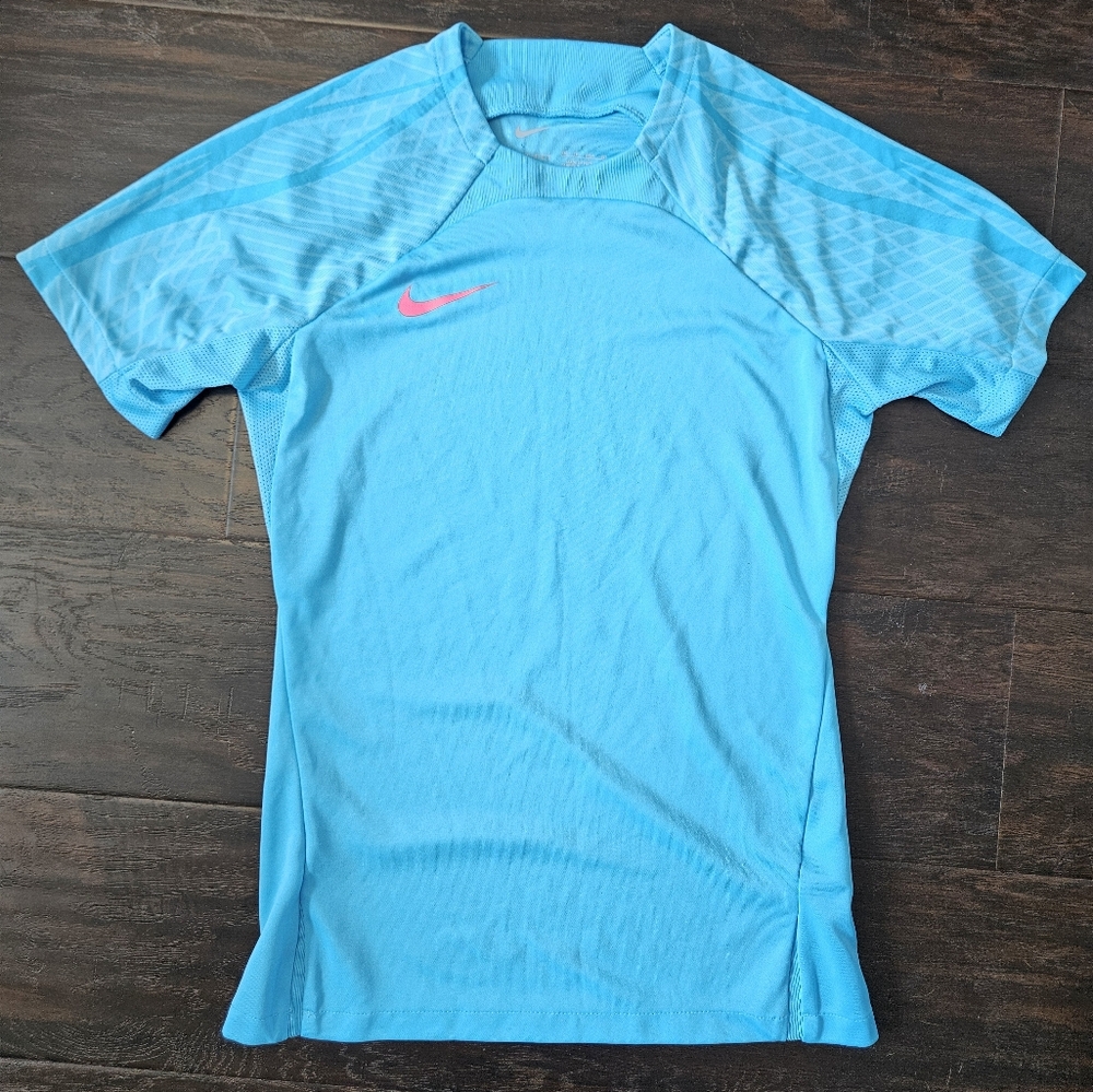 Nike Women's Strike III Jersey, Women's Size XS
